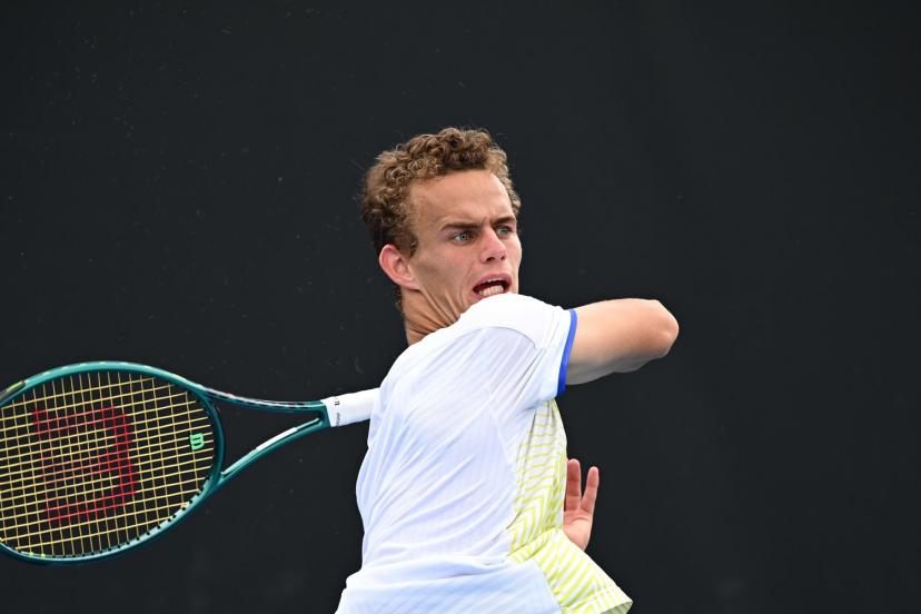 ATP Marrakech : Luca Van Assche Élimine Griekspoor et Se Positionne en Outsider Contre Carabelli