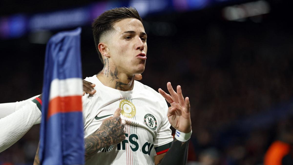 Crise Majeure à Chelsea : Le Vestiaire Se Retourne Contre Enzo Fernandez