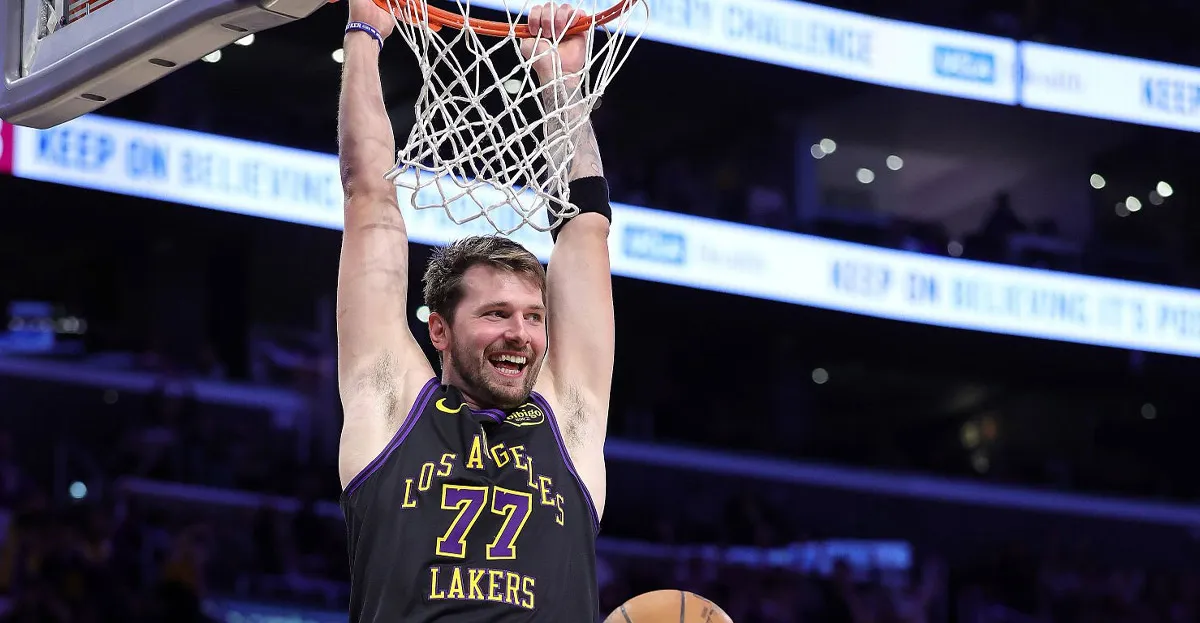 Luka Doncic Écrit l'Histoire : Dans le Sillage de Jordan, Devant Kobe !
