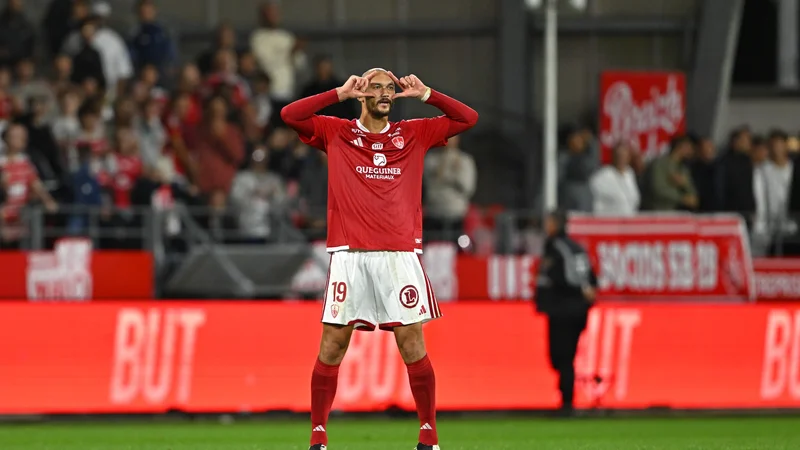 Ajorque, Héros de Brest, Dédie son But à Roy : Quel Impact sur la Moneyline du SB29 ?