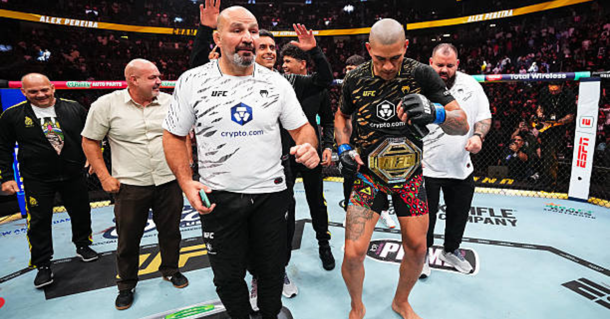 Alex Pereira : Le Mystère de l'Anglais Dissipé par Glover Teixeira — Quel Impact sur les Cotes de 'Poatan' ?