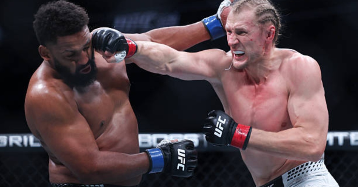Alexander Volkov : Le 'Drago' Confirme sa Maîtrise à l'UFC 328 – Quel Impact sur vos Paris ?