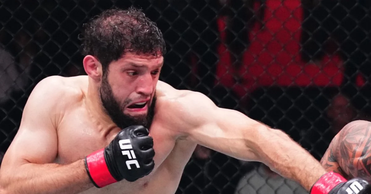 Aliskerov Démolit Ferreira à l'UFC Baku : Le Grappler Russe, Nouvelle Menace du Middleweight ?