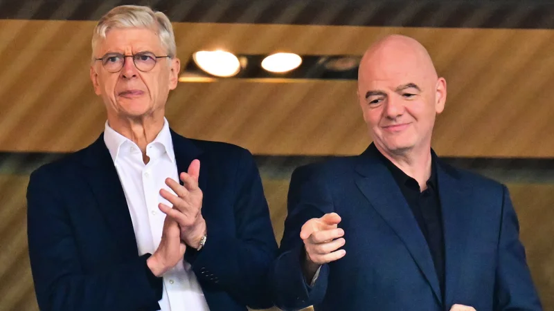 Faut-il parier sur Arsène Wenger à la tête de la FIFA ? Les cotes s'emballent