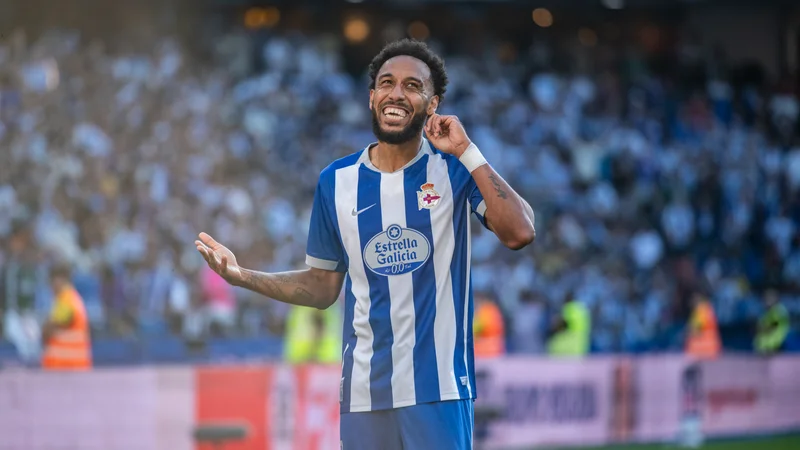 Aubameyang, le Renard des Surfaces : La Corogne S'Enflamme en Liga !