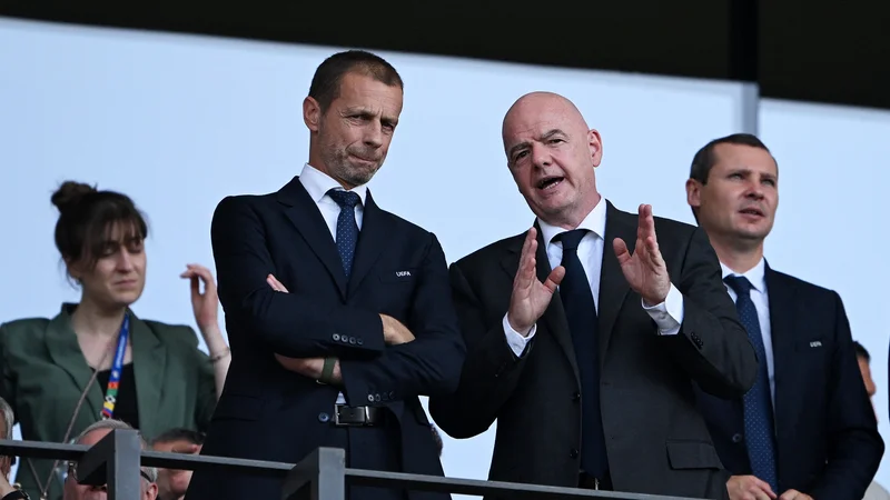 DÉCLARATION CHOC : Ceferin défie Infantino — Quel avenir pour les cotes foot ?