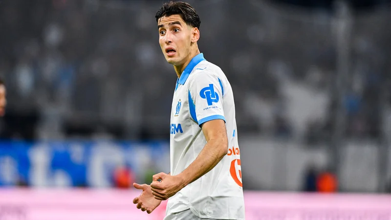 Coup de Théâtre : Aguerd renie la Real Sociedad, l'OM sous Pression au Mercato !