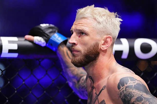 Pression Maximale pour Dan Hooker : Quel Impact sur l'UFC Paris Main Event ?
