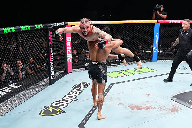 Daniil Donchenko : Dominance Écrasante — L'Impact sur vos Cotes MMA