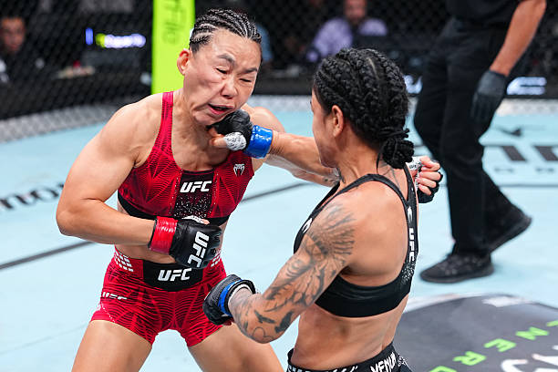 Denise Gomes Stupéfie Yan Xiaonan : Quel Impact Stratégique Après Sa 5ème Victoire Consécutive à l'UFC Shanghai ?