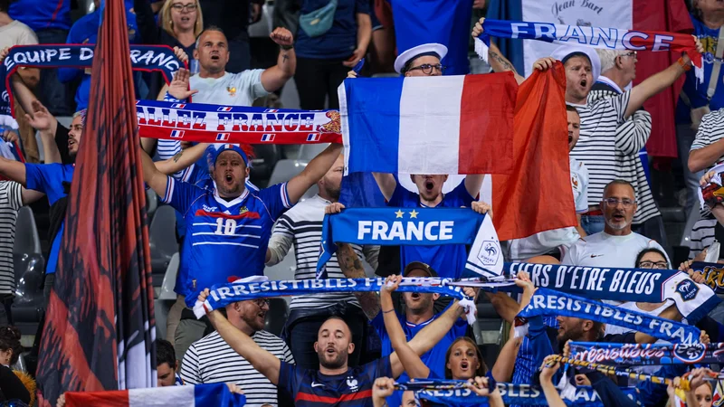 Faut-il parier sur la France face à la polémique des hymnes ?