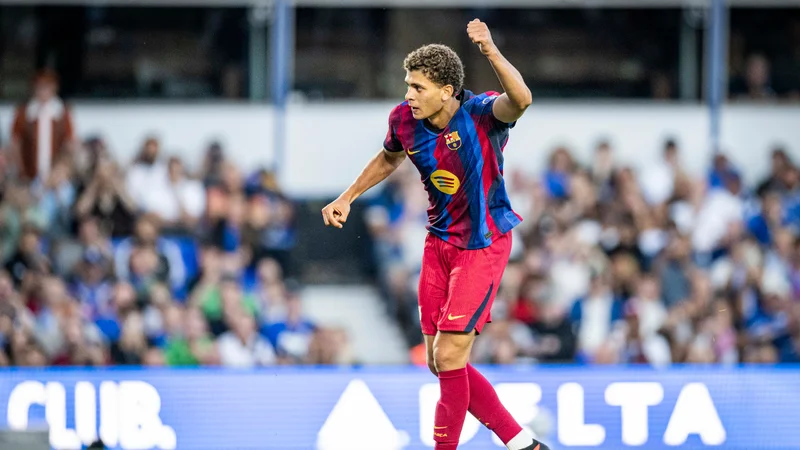 Hamza Abdelkarim : Le Nouveau Crack du Barça Secoue les Cotes Pré-Saison !