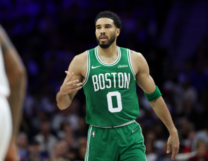 Choc NBA : Jayson Tatum Incertain, Quel Impact sur le Game 7 décisif des Celtics face aux 76ers ?