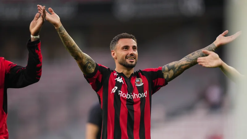 Faut-il parier sur Jonathan Clauss et Nice ? Les cotes s'emballent