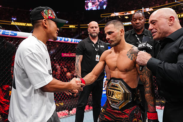 Joshua Van Défie le Champion Pantoja : Une Rematch Imminente pour la Ceinture Flyweight ?