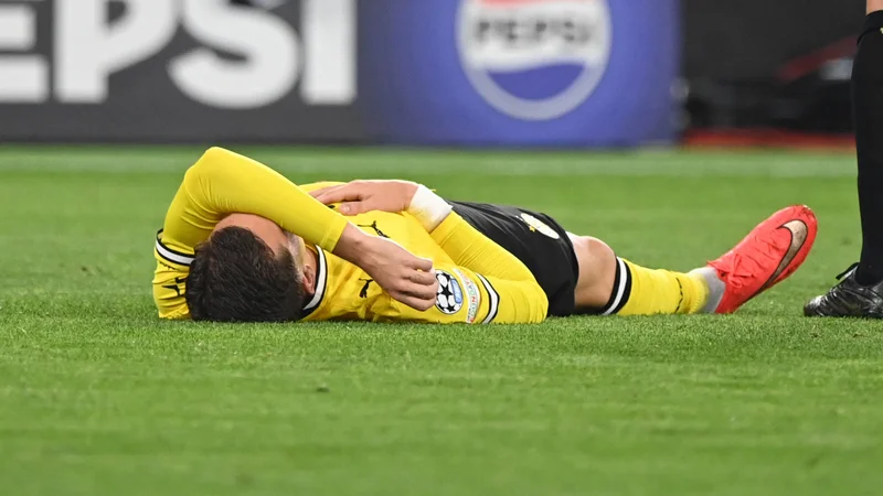 Karetsas évacué : Dortmund face à l'incertitude — Analyse des Cotes Foot