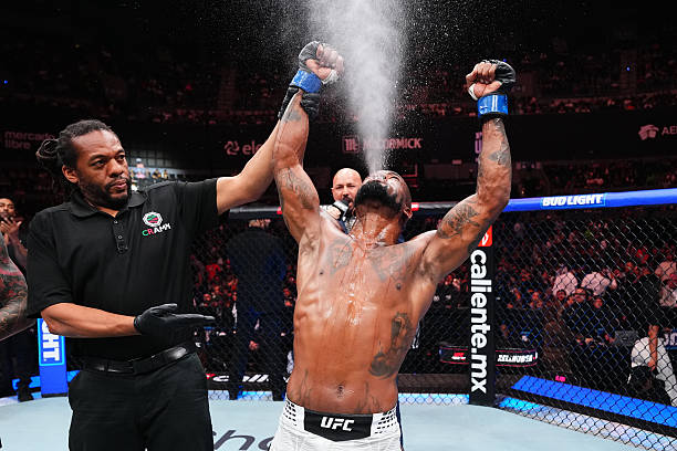 King Green Vainqueur : Quelles Cotes Après sa Domination à l'UFC 328 Face à Stephens ?