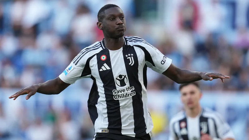 OFFICIEL : Kolo Muani signe à la Juventus – Quel impact sur les cotes de la Vieille Dame et le mercato du PSG ?