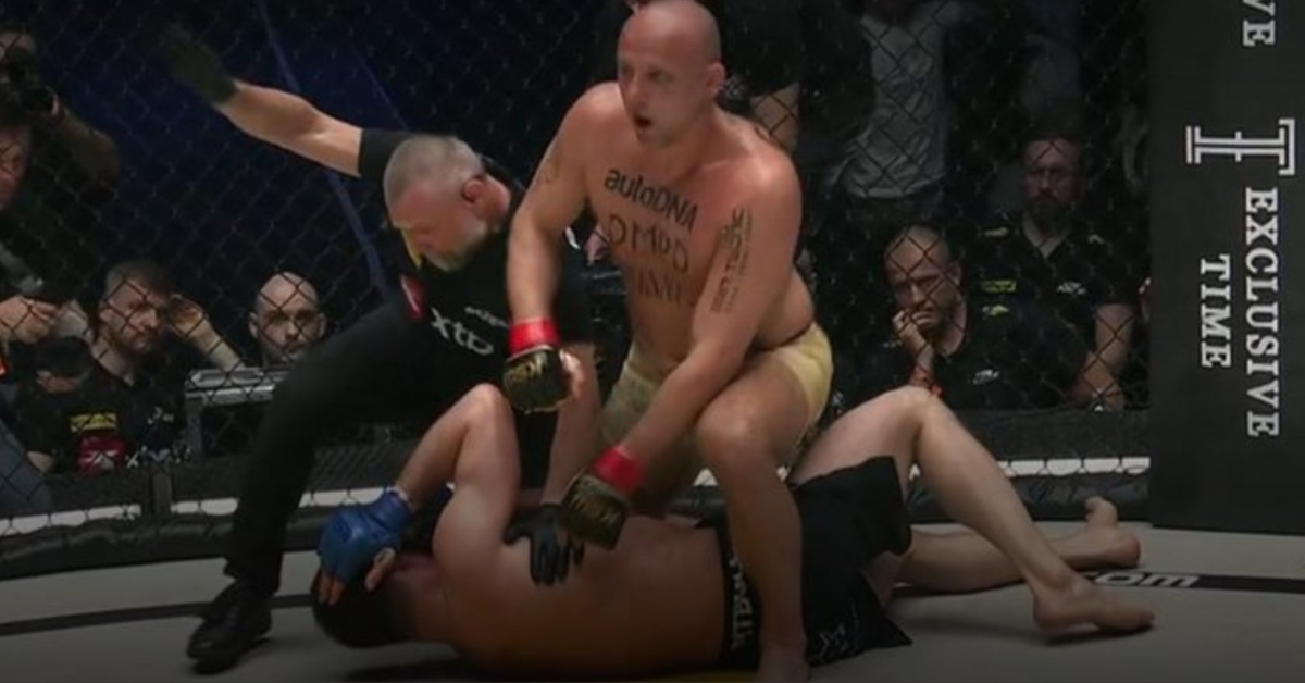 KSW 117: Pawlak Démolit Khalidov – Le Règne du Champion Middleweight Inébranlable ?