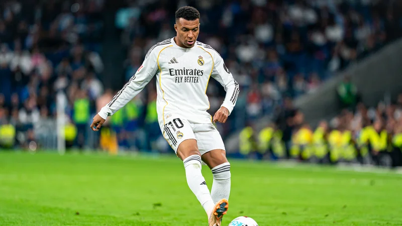 Kylian Mbappé de Retour : Le Real Madrid Dominateur face à Schalke 04 ? Analyse et Pronostic