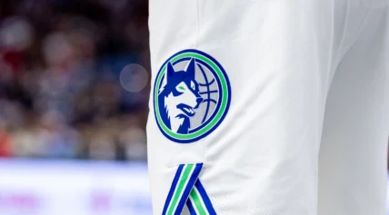 Kyrie Irving au Cœur des Rumeurs : Quel Impact Stratégique sur les Cotes NBA des Mavericks ?