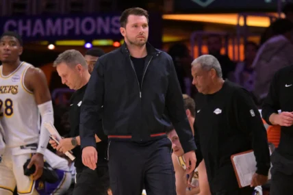 Lakers 2026-27: La Prédiction Sombre d'un Rival – Opportunité de Value Bet sur le Marché?