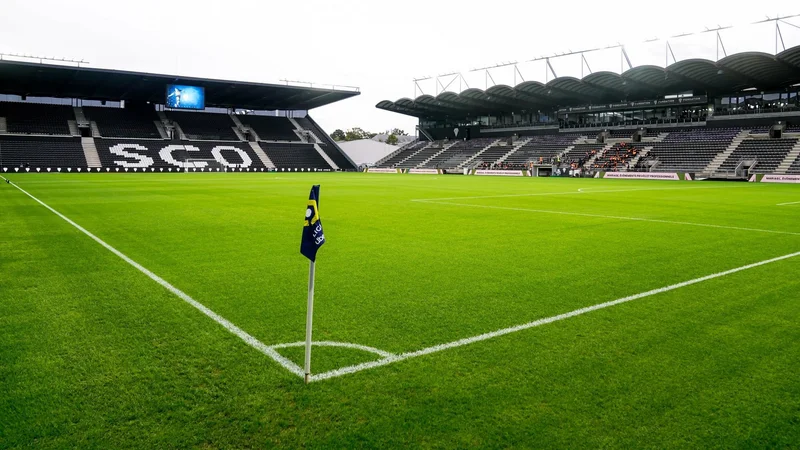 Ligue 1 : Angers et le Paris FC – L'Analyse des Billets Révèle-t-elle des Opportunités de Paris ?