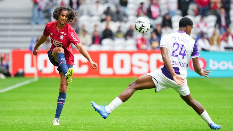 Ligue 1 : 1,3 Milliard de Ventes – Un Mercato Record qui Redessine les Cotes pour vos Paris!