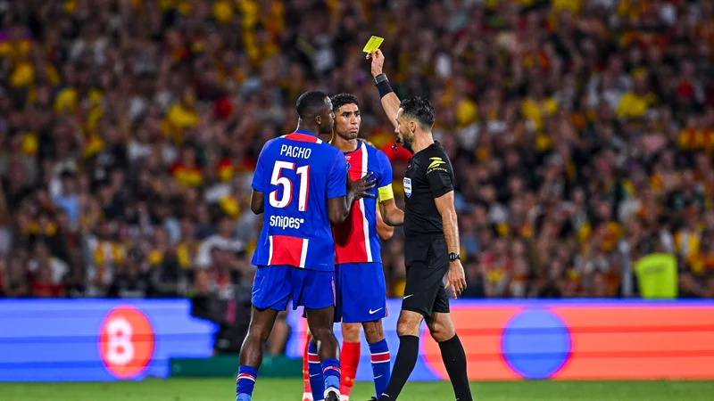 Lille-PSG : La Refcam Sonorisée, un Game Changer pour les Paris sur les Cartons en Ligue 1 ?