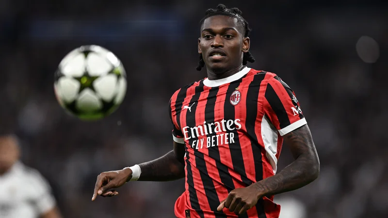 Mercato Choc : Rafael Leão en Route pour Galatasaray ? L'AC Milan sous Pression, Cotes en Vue !