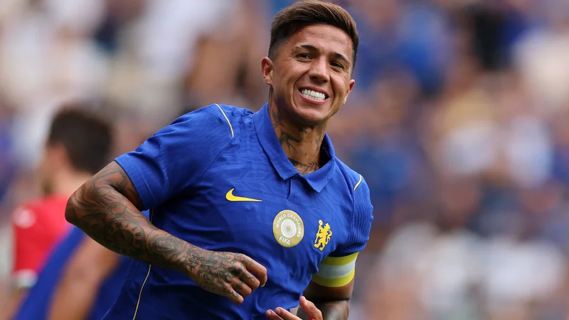 Mercato en Ébullition : L'Impact des Dernières Rumeurs sur Enzo Fernandez et les London Blues