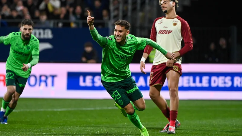 Mercato : Lucas Stassin convoité par Strasbourg, quel impact pour Saint-Étienne sur les paris ?