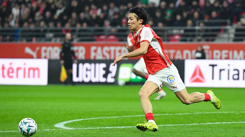 Mercato OM : Keito Nakamura, l'ailier de Reims, dans le Viseur – Analyse et Impact Prono