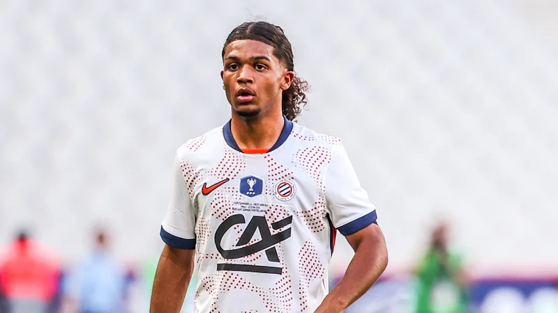 Montpellier ferme la porte au PSG pour Laciné Megnan : Stratégie de Développement ou Bras de Fer Financier ?