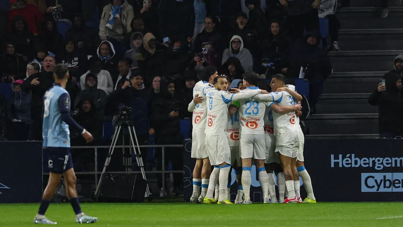 Crise à l'OM: Tous les Joueurs Transférables? L'Alerte de Dupraz et les Cotes Dégringolantes