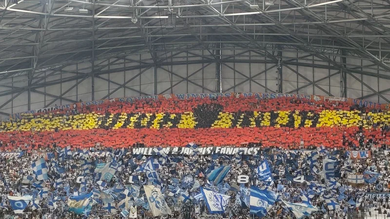 OM & South Winners: Le Tifo 'Viva Roja', un Atout Psychologique pour le Vélodrome?