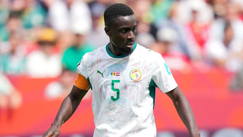 Polémique Idrissa Gueye au Mans — Les bookmakers surveillent les retombées