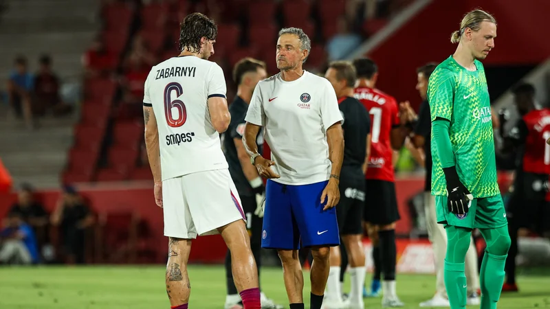 Défaite du PSG à Majorque : L'Éloge de Luis Enrique aux 'Titis' – Quel Impact sur les Cotes de la Reprise ?