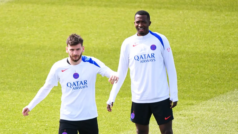 PSG face à Majorque : Kvaratskhelia et Pacho en renfort, la jeunesse à l'assaut du XI de Luis Enrique ?