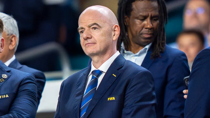 Scandale Infantino : Liaison présumée et 'Hush Money' à l'UEFA – Quel Impact sur la Fiabilité du Football ?