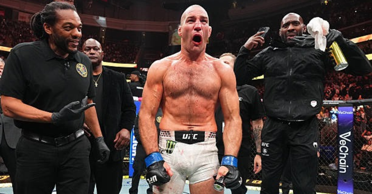 Sean Strickland : Contrat Forcé avant UFC 328 – Les Cotes s'Emballent