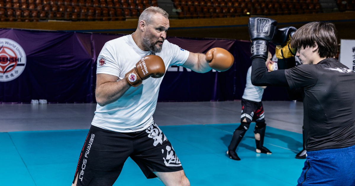 La Légende Semmy Schilt Revient sur son Passé Brutal : Quel Impact Psychologique sur SENSHI 31 ?