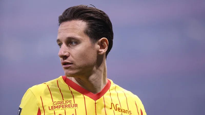 Thauvin vs. Nicollin : Le Clash Verbal qui Rebat les Cartes pour RC Lens et Montpellier ?
