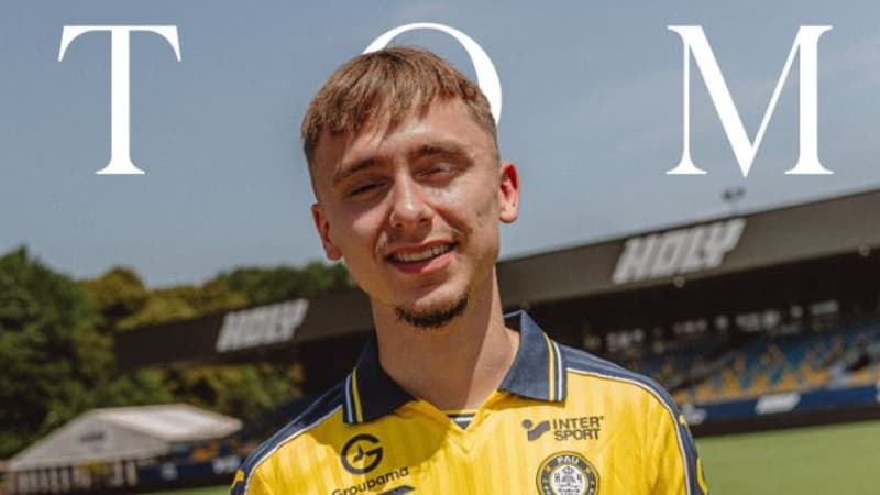 Tom Saettel : Du 'The Voice du Foot' au Contrat Pro au Pau FC – Quel Impact sur la Ligue 2 ?
