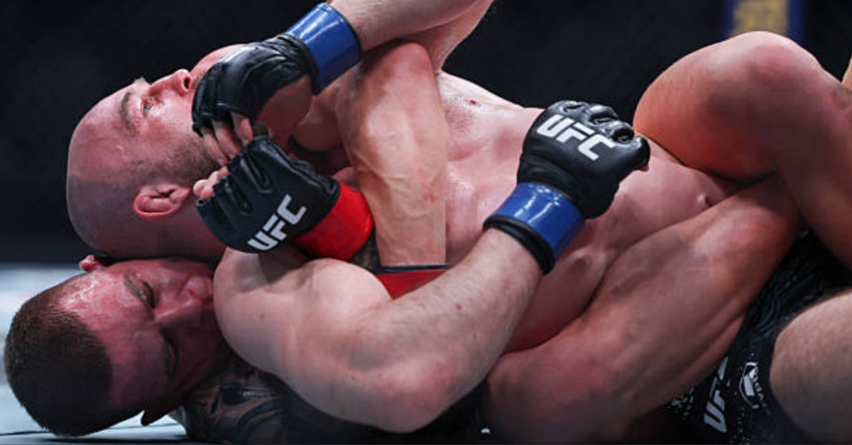 UFC 328 : La Résilience de Grant Dawson face à Mateusz Rębecki Redéfinit les Cotes des Prochains Fights