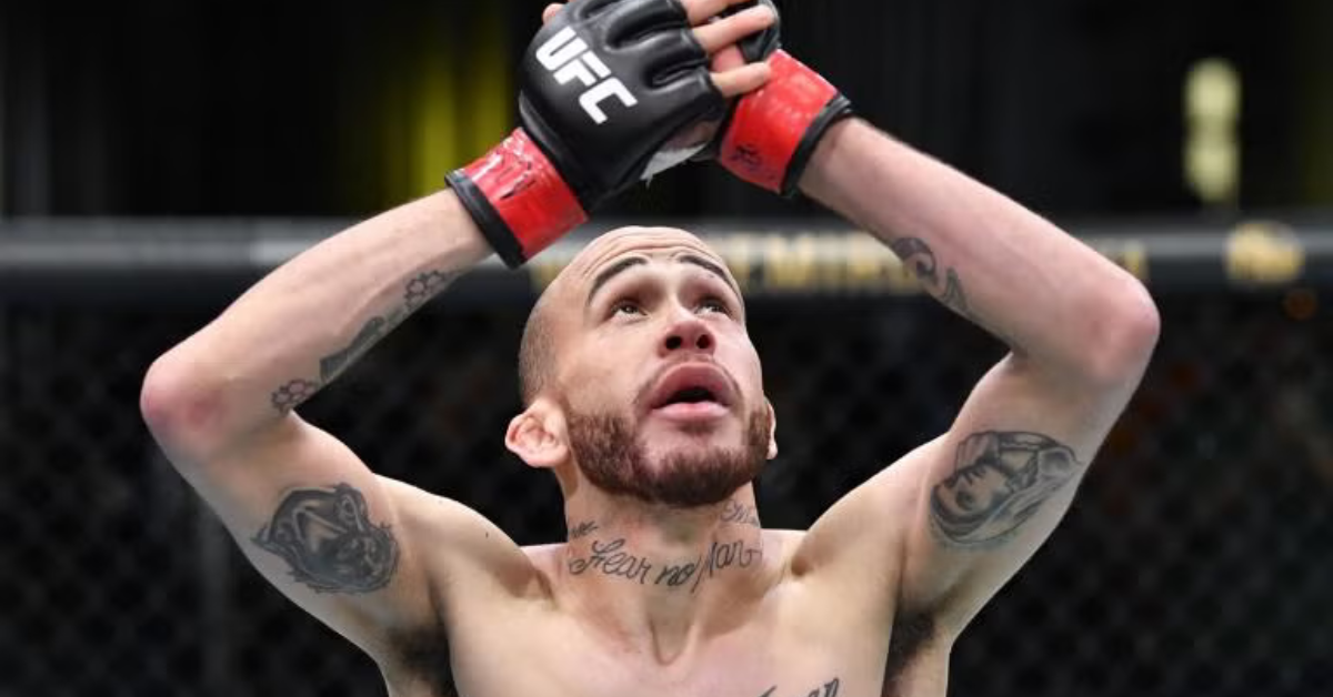 UFC Shanghai : Woodson vs. Jenkins – Le Favori Sean 'The Sniper' Woodson Sous la Loupe des Parieurs