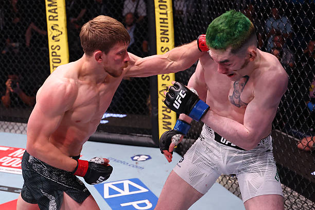UFC Vegas 117 : La Performance Écrasante d'Alex Dubois Redéfinit les Cotes des Légers !