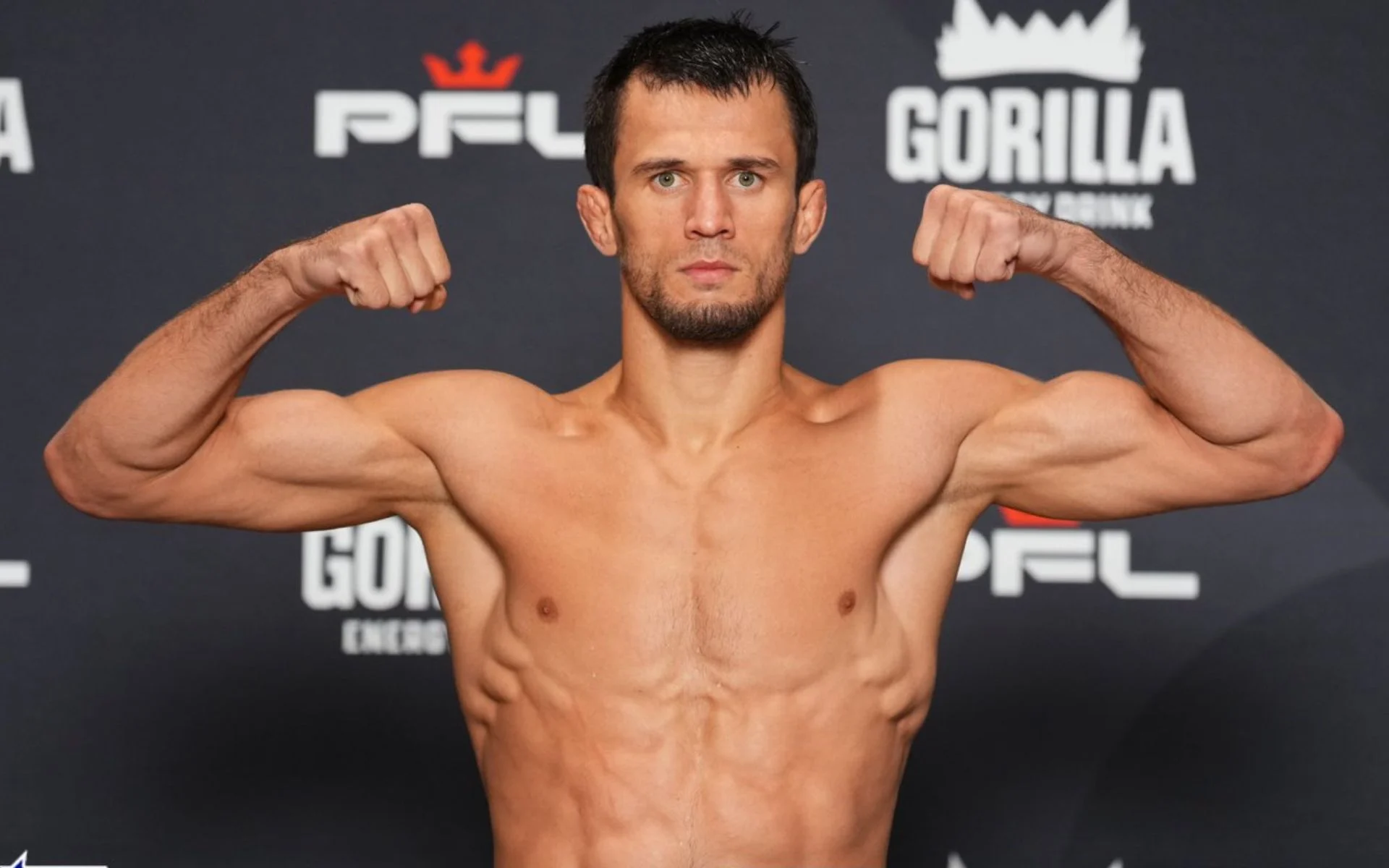 Nurmagomedov vise l'Or UFC : Quel Impact sur les Cotes de son Prochain Combat PFL ?