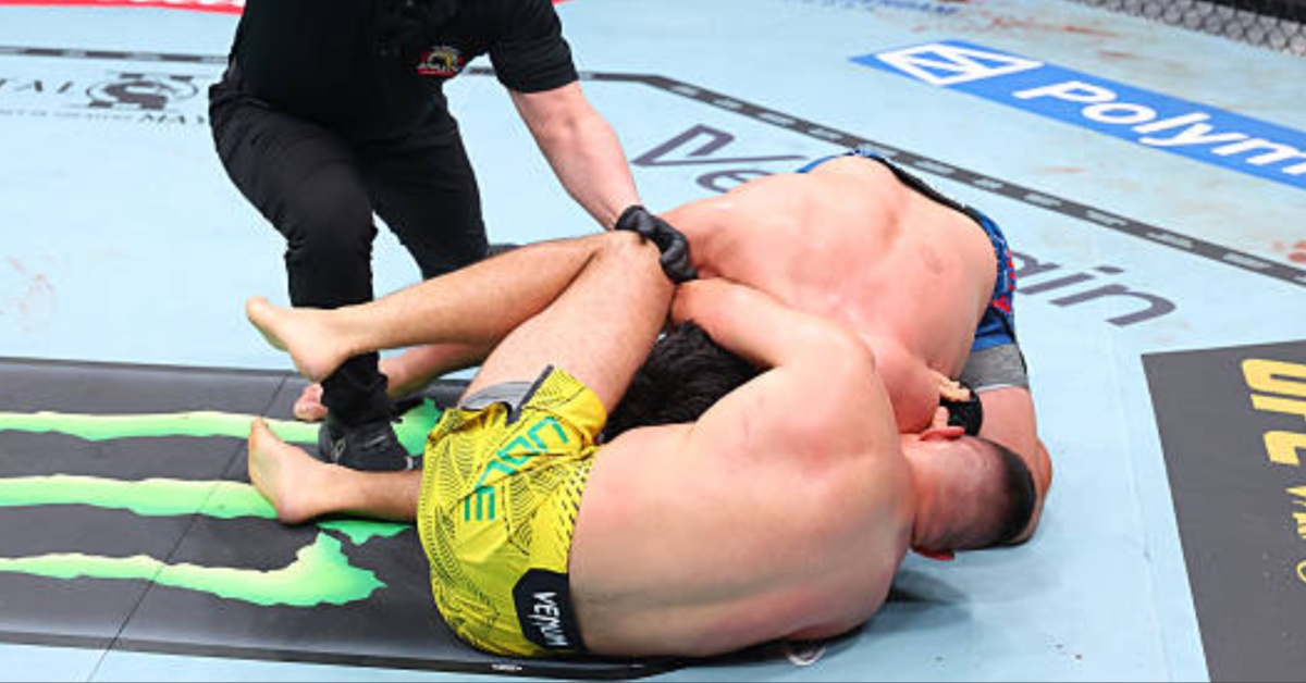 Luque Resurgent : La Soumission Éclair face à Gastelum Redéfinit les Cotes Futures du 'Silent Assassin' à l'UFC 327
